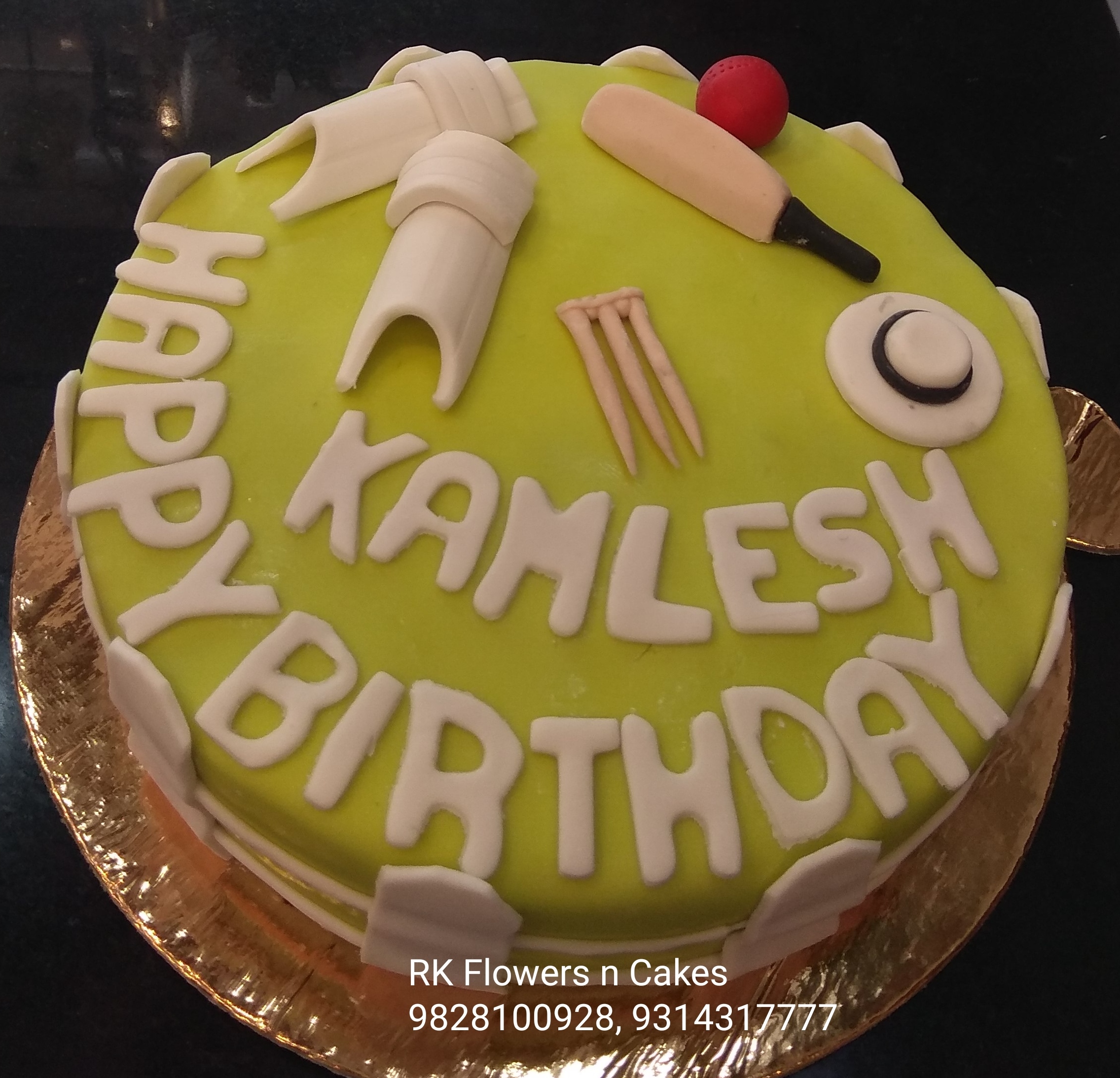 Cricket Theme Pineapple cake